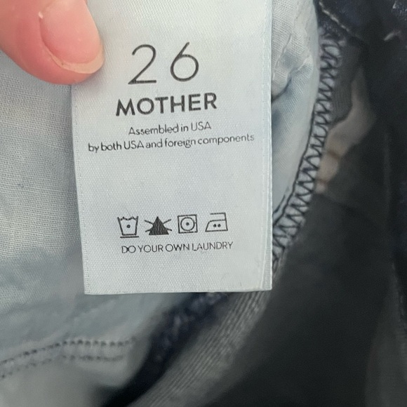 Mother High Waisted Looker Ankle Fray - Picture 5 of 7